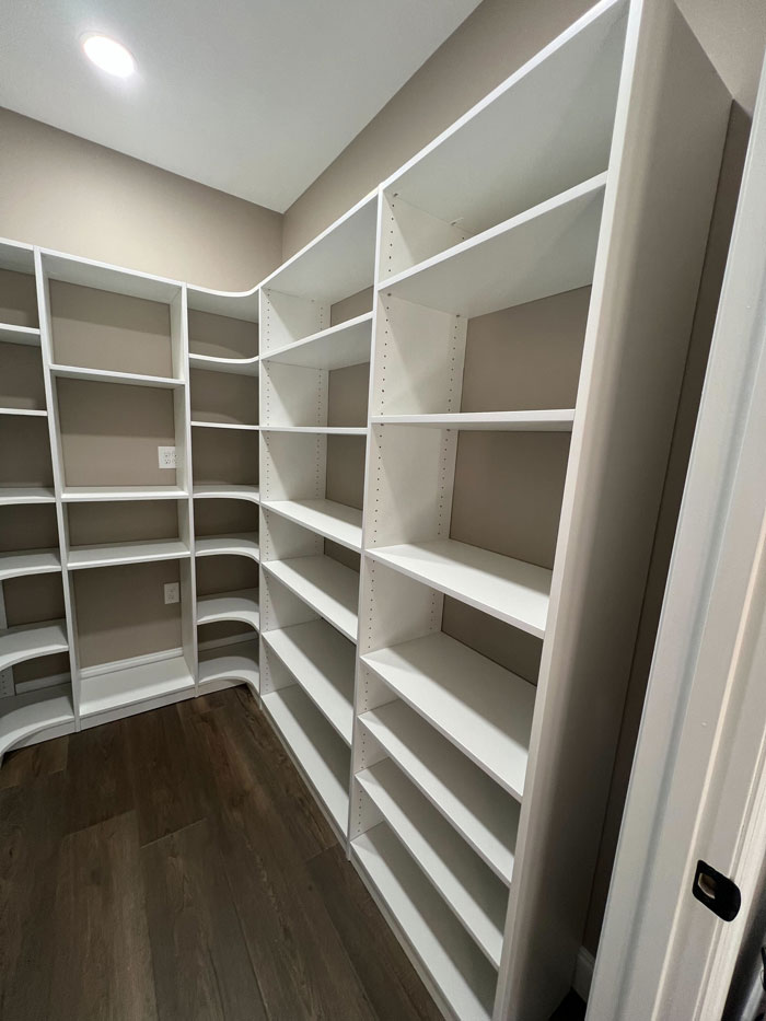 Clinton Family Gets a Pantry Designed for Real-Life Needs