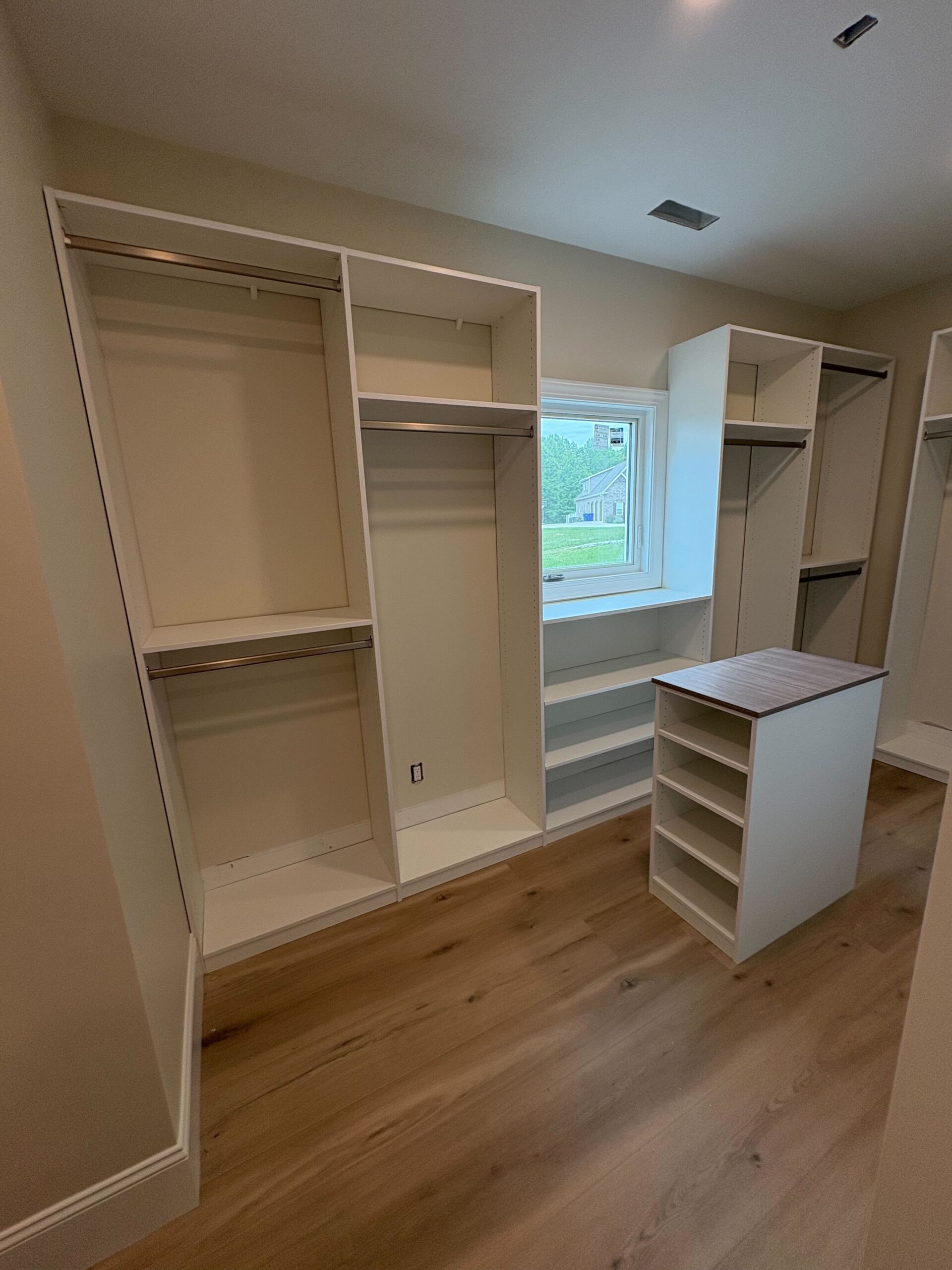 Expert Installation Brings Custom Closet to Life in Corryton