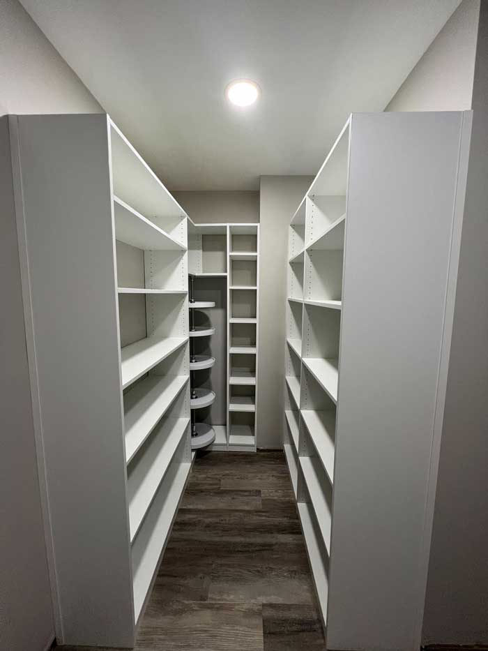 Custom Pantry Installation in Knoxville Solves Storage Challenge